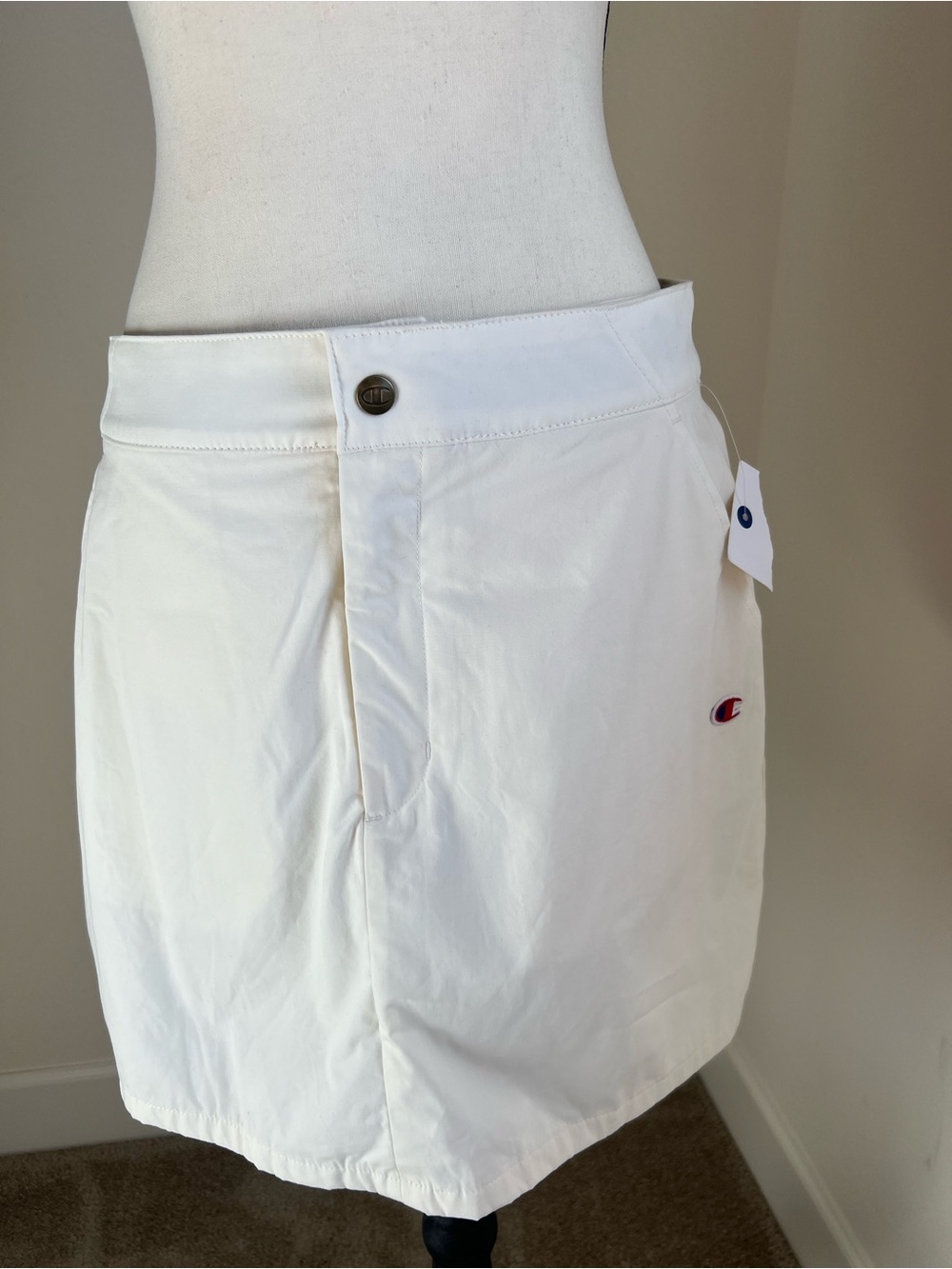 Champion Skirt Women’s Size 10 Off White Campus Twill Lined Logo Sport Pockets
